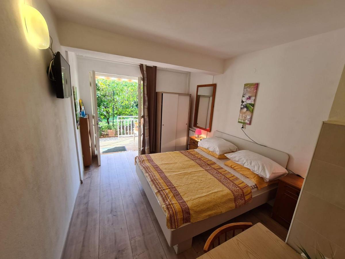 Apartments Ana เมดูลิน ภายนอก รูปภาพ