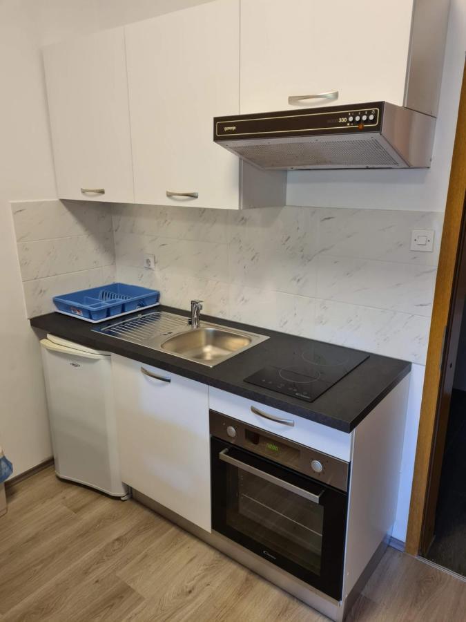 Apartments Ana เมดูลิน ภายนอก รูปภาพ