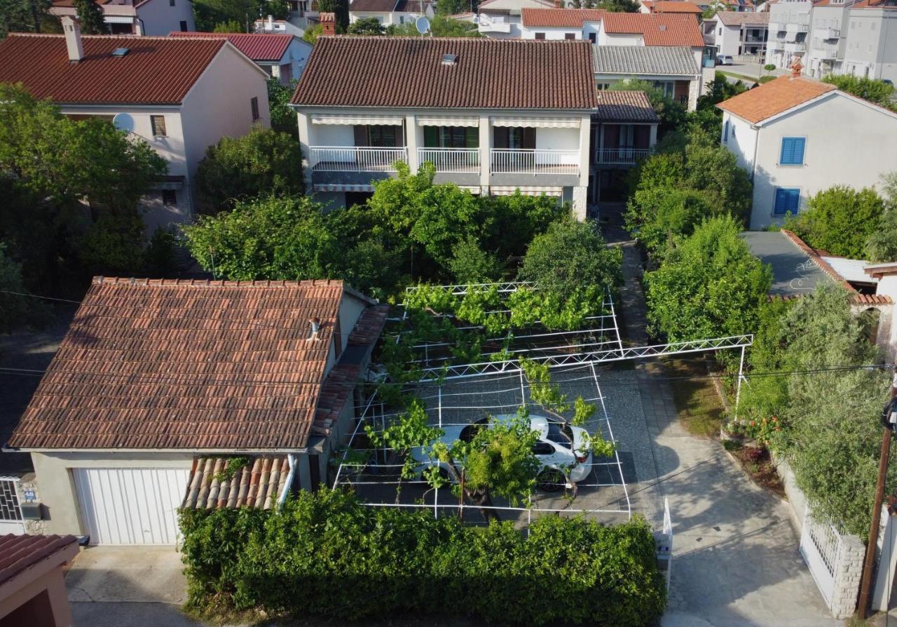 Apartments Ana เมดูลิน ภายนอก รูปภาพ