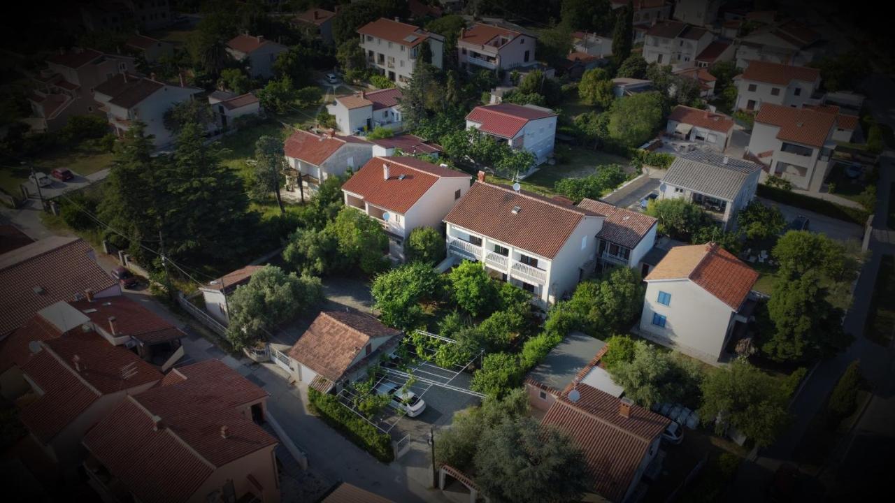 Apartments Ana เมดูลิน ภายนอก รูปภาพ